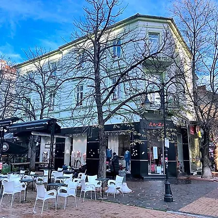 Хостел The Bar House