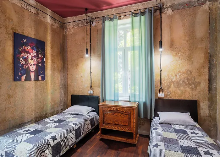 The Bar House Hostal